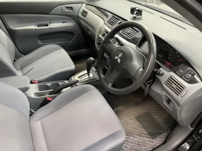 Mitsubishi LANCER  с аукциона в Японии