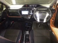 Toyota AQUA лот № 3005 оценка 3.5  с аукциона в Японии 2