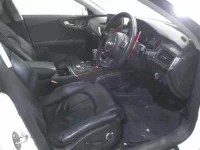 Audi A7 лот № 2113 оценка 4  с аукциона в Японии 3