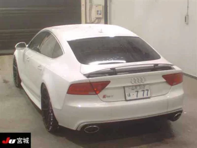 Audi A7  с аукциона в Японии