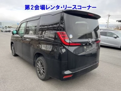 Toyota NOAH  с аукциона в Японии