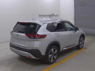 Nissan X-TRAIL  с аукциона в Японии