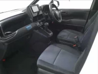 Toyota NOAH лот № 2051 оценка 3  с аукциона в Японии 2