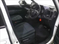 Toyota NOAH лот № 2051 оценка 3  с аукциона в Японии 3