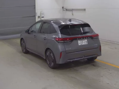 Nissan AURA  с аукциона в Японии