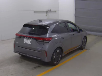 Nissan AURA  с аукциона в Японии