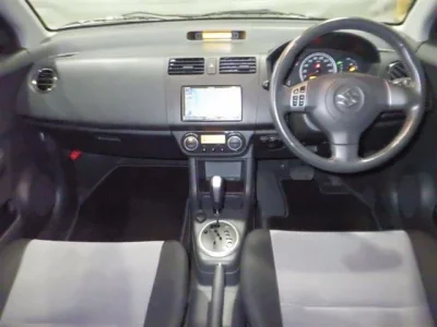 Suzuki SWIFT  с аукциона в Японии