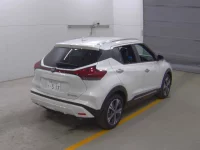 Nissan KICKS лот № 1009 оценка 6  с аукциона в Японии 3