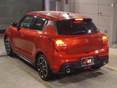 Suzuki SWIFT  с аукциона в Японии