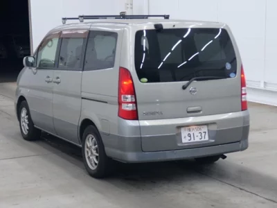 Nissan SERENA  с аукциона в Японии