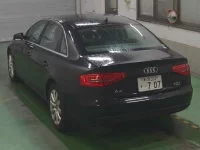 Audi A4 лот № 3551 оценка 3.5  с аукциона в Японии 1