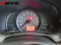 Toyota VITZ лот № 8014 оценка R  с аукциона в Японии 3