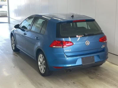 Volkswagen GOLF  с аукциона в Японии