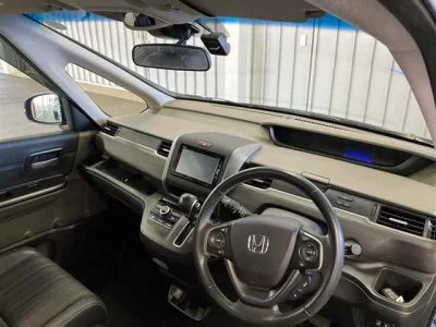 Honda FREED  с аукциона в Японии