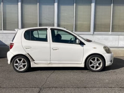 Toyota VITZ  с аукциона в Японии