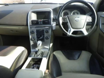 Volvo XC60  с аукциона в Японии