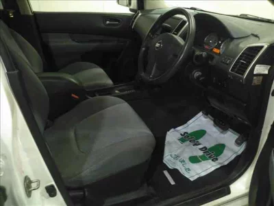 Nissan WINGROAD  с аукциона в Японии