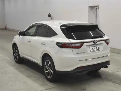 Toyota HARRIER  с аукциона в Японии