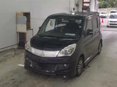 Mitsubishi DELICA D2  с аукциона в Японии