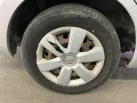 Toyota ISIS лот № 70094 оценка 3.5  с аукциона в Японии 8