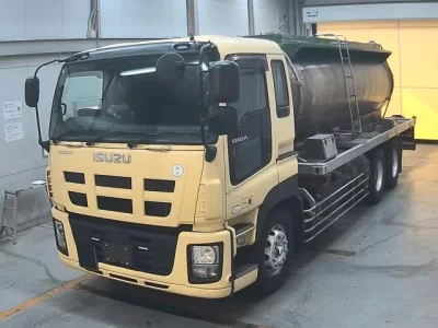 Isuzu TRUCK