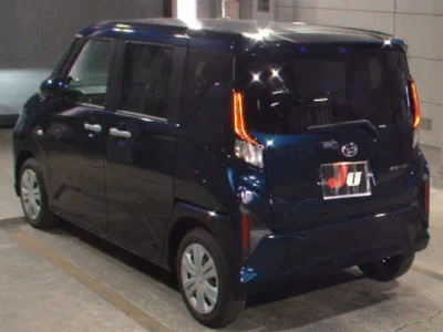 Daihatsu MOVE  с аукциона в Японии