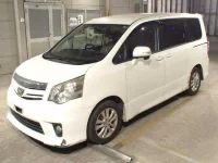 Toyota NOAH лот № 3069 оценка R  с аукциона в Японии 3