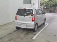 Suzuki WAGON R лот № 1046 оценка 3.5  с аукциона в Японии 4