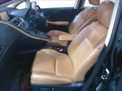 Lexus HS  с аукциона в Японии