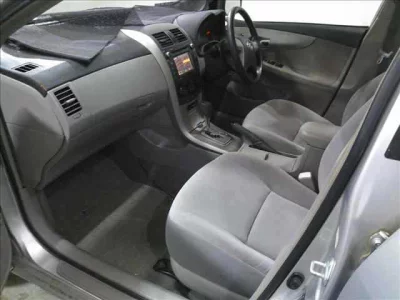 Toyota COROLLA AXIO  с аукциона в Японии