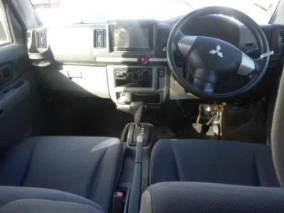 Mitsubishi MINICAB VAN
