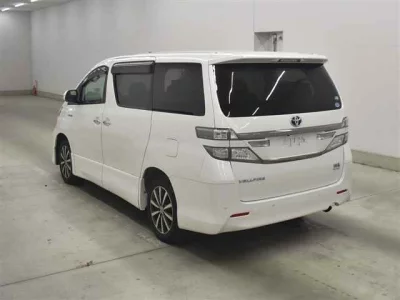 Toyota VELLFIRE  с аукциона в Японии