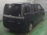 Toyota VOXY лот № 3623 оценка 3  с аукциона в Японии 6