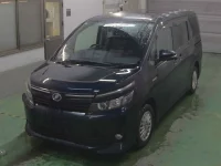 Toyota VOXY лот № 3623 оценка 3  с аукциона в Японии 5