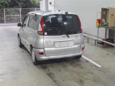 Toyota FUNCARGO  с аукциона в Японии