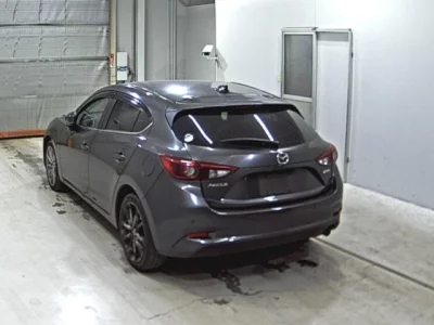 Mazda AXELA  с аукциона в Японии