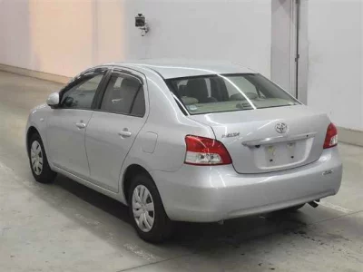 Toyota BELTA  с аукциона в Японии