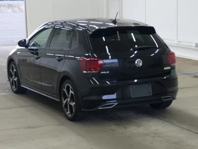 Volkswagen POLO  с аукциона в Японии