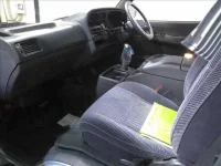 Toyota HIACE лот № 709 оценка 3.5  с аукциона в Японии 2