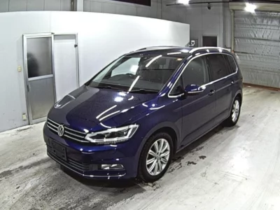 Volkswagen GOLF TOURAN  с аукциона в Японии
