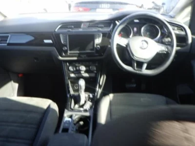 Volkswagen GOLF TOURAN  с аукциона в Японии