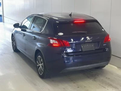 Peugeot 308  с аукциона в Японии