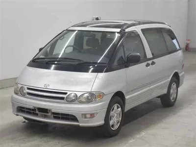Toyota ESTIMA  с аукциона в Японии