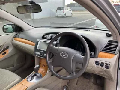 Toyota PREMIO  с аукциона в Японии