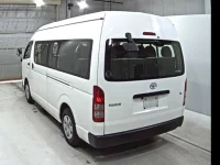 Toyota HIACE лот № 4013 оценка 3.5  с аукциона в Японии 1