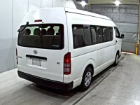 Toyota HIACE лот № 4013 оценка 3.5  с аукциона в Японии 4