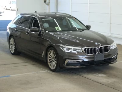 BMW 5-Series  с аукциона в Японии