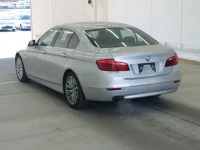 BMW 5-Series лот № 5080 оценка 4  с аукциона в Японии 1