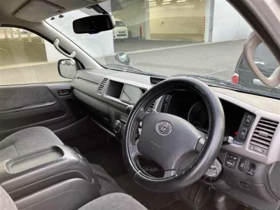 Toyota HIACE  с аукциона в Японии