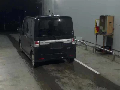 Daihatsu TANTO  с аукциона в Японии